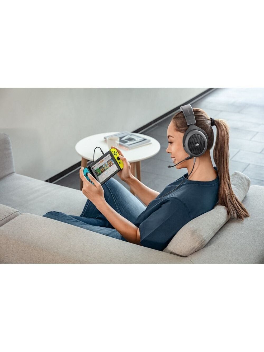 Corsair HS70 Bluetooth Gaming Headset in Black - Picture 4 of 13